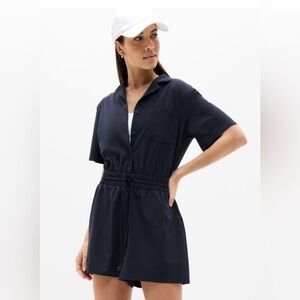 ATHLETA Avenue Romper. Navy Size Medium